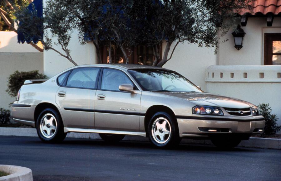 Chevrolet Impala 2000 года  (фото 25 из 51)